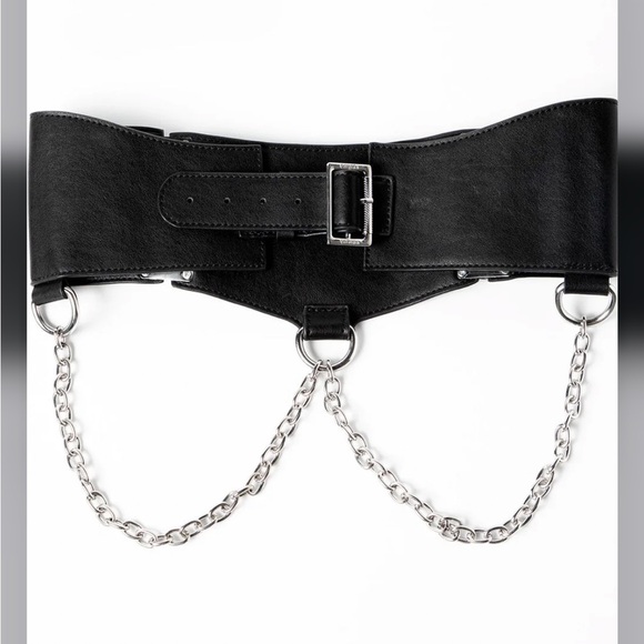 Disturbia | Suture Belt - Picture 3 of 6